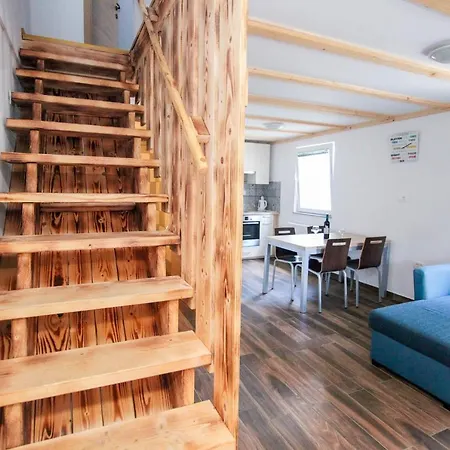 Апартаменты Apartmaji Pri Kozmavo - Little House *
