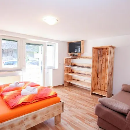 Апартаменты Apartmaji Pri Kozmavo - Little House Бохинь