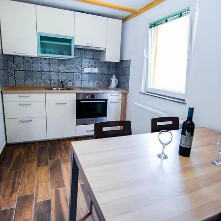 Apartament Apartmaji Pri Kozmavo - Little House