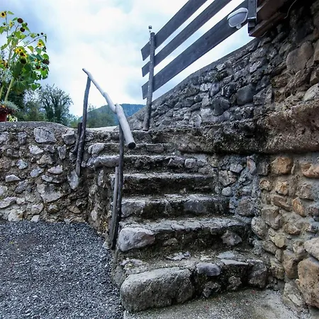 Apartmaji Pri Kozmavo - Little House *