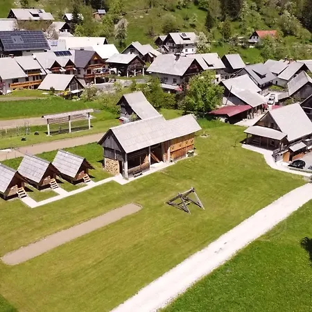 Apartmaji Pri Kozmavo - Little House Apartment