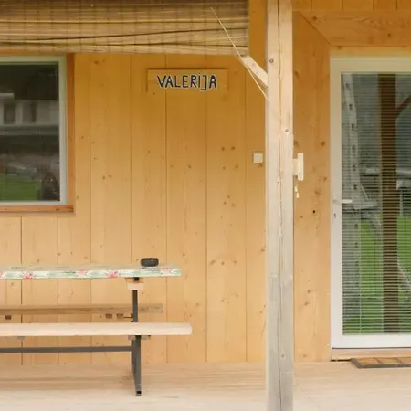 Apartmaji Pri Kozmavo - Little House *