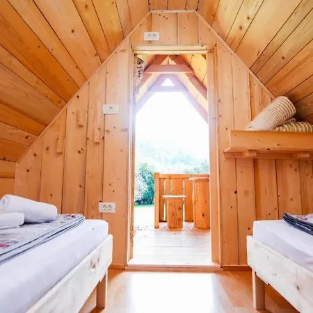 Апартаменты Apartmaji Pri Kozmavo - Little House Бохинь