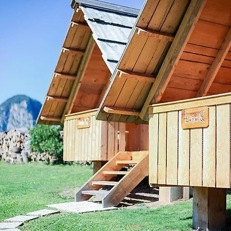 Apartmaji Pri Kozmavo - Little House *