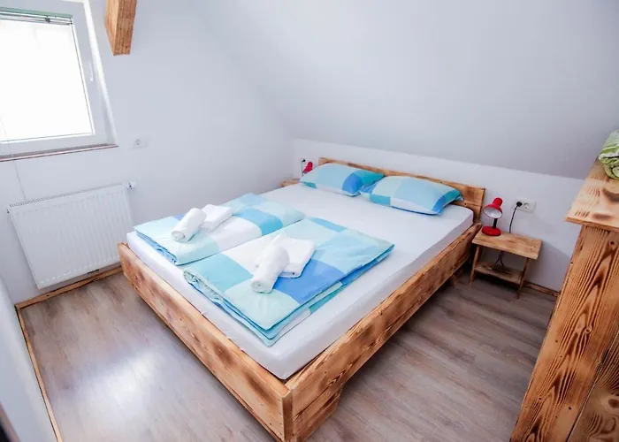 Apartmaji Pri Kozmavo - Little House * Bohinj