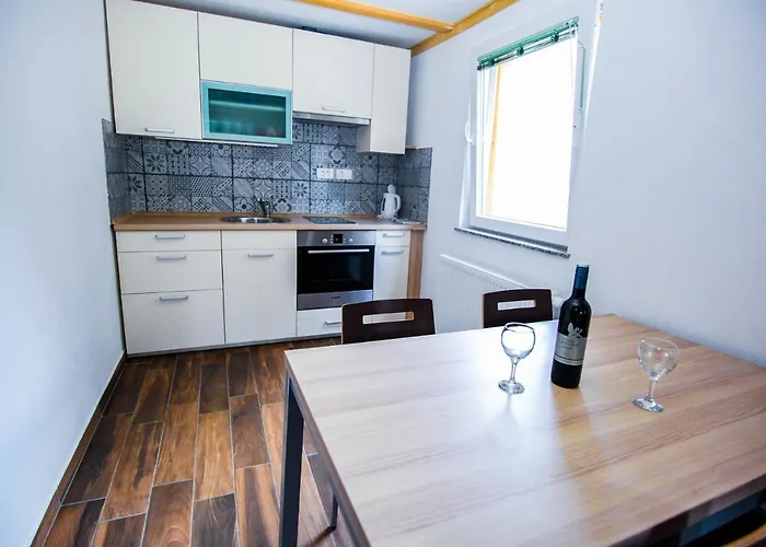 Daire Apartmaji Pri Kozmavo - Little House